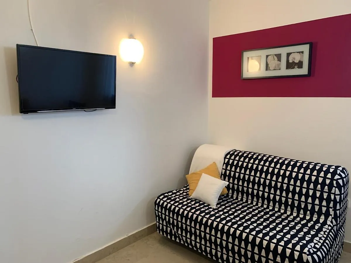 Apartments Near The Beach, With Terraces And Seaview At House B. Moscenicka Draga Croatia