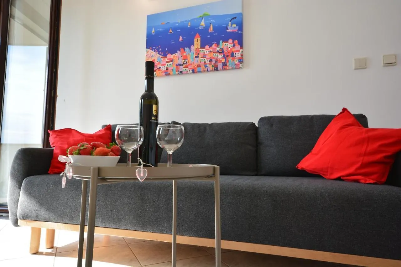 Apartments Near The Beach, With Terraces And Seaview At House B. Moscenicka Draga Croatia
